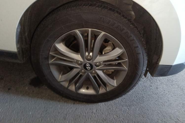 Used Hyundai ix35 2013 2.0L Automatic Two-Wheel Drive Smart GLS China V Standard Right Front Wheel Hub