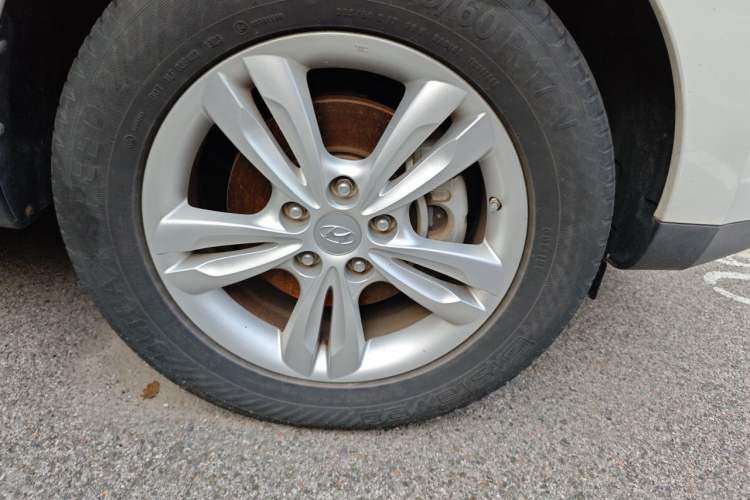 Used Hyundai ix35 2013 2.0L Automatic Two-Wheel Drive Smart GLS China V Standard Right Front Wheel Hub