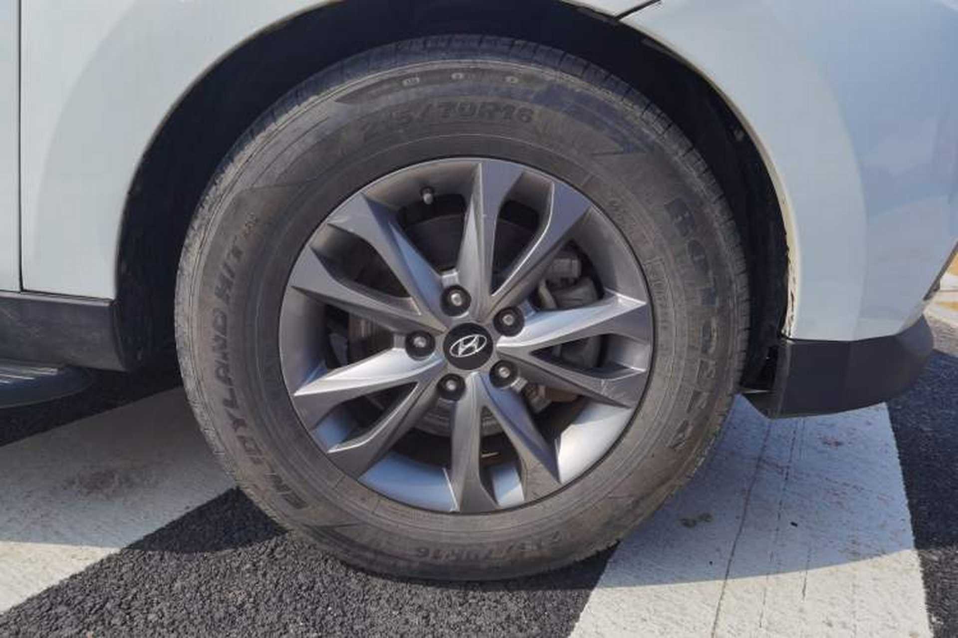 Used Hyundai ix35 2013 2.0L Automatic 2WD Comfort GL China IV Standard Right Front Wheel Hub