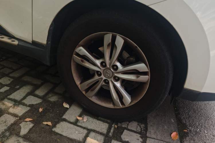 Used Hyundai ix35 2013 2.0L Automatic Two-Wheel Drive Smart GLS China V Standard Right Front Wheel Hub