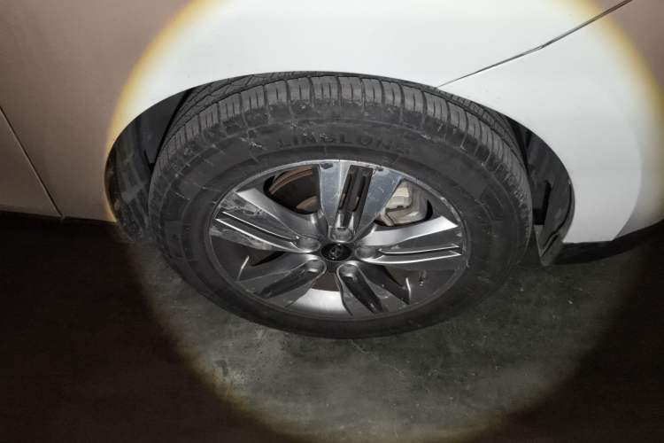 Used Hyundai ix35 2013 2.0L Automatic 4x4 Intelligent GLS China IV Standard Right Front Wheel Hub