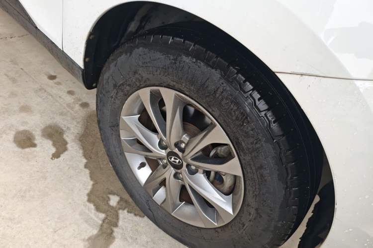 Used Hyundai ix35 2013 2.0L Automatic 2WD Comfort GL China IV Standard Right Front Wheel Hub