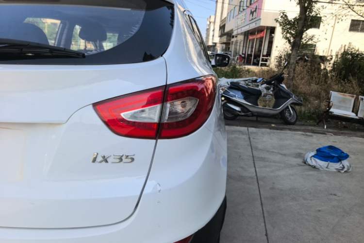 Used Hyundai ix35 2013 2.0L Automatic Two-Wheel Drive Smart GLS China IV Standard Right Rear Taillight