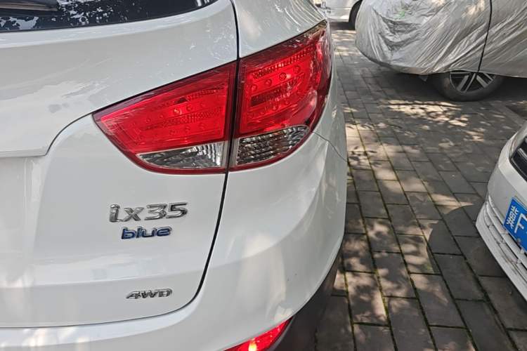 Used Hyundai ix35 2013 2.0L Automatic Two-Wheel Drive Comfort GL China V Standard Right Rear Taillight