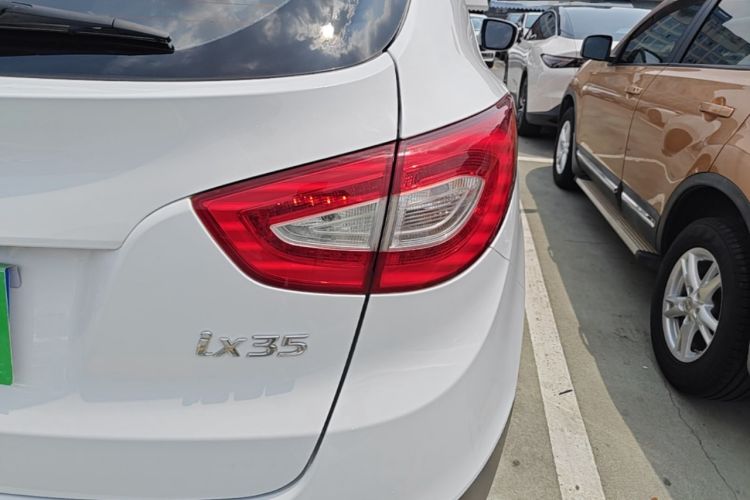 Used Hyundai ix35 2013 2.0L Automatic Two-Wheel Drive Smart GLS China IV Standard Right Rear Taillight
