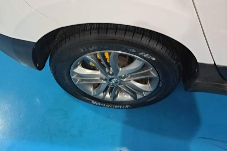 Used Hyundai ix35 2013 2.0L Automatic Two-Wheel Drive Smart GLS China IV Standard Right Rear Wheel Hub