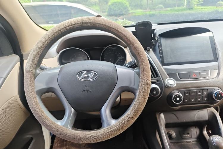 Used Hyundai ix35 2013 2.0L Manual 2WD Comfort GL China IV Standard Steering Wheel