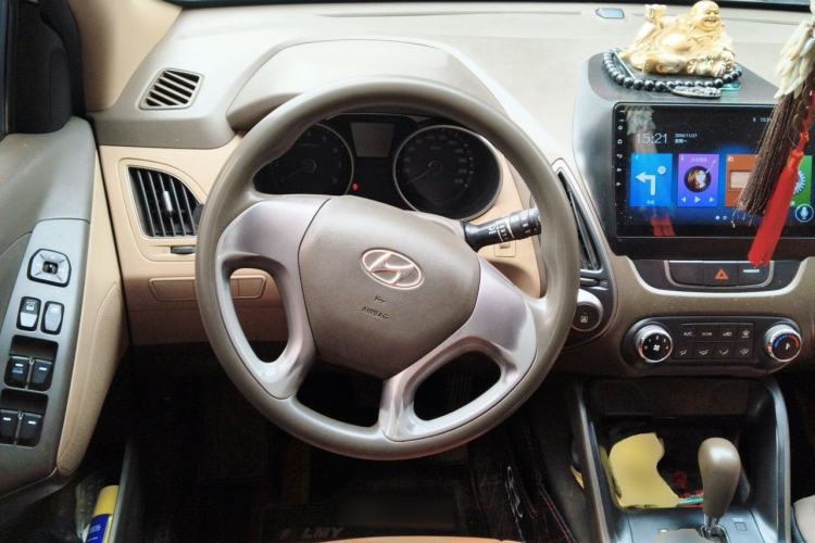 Used Hyundai ix35 2013 2.0L Automatic 2WD Comfort GL China IV Standard Steering Wheel