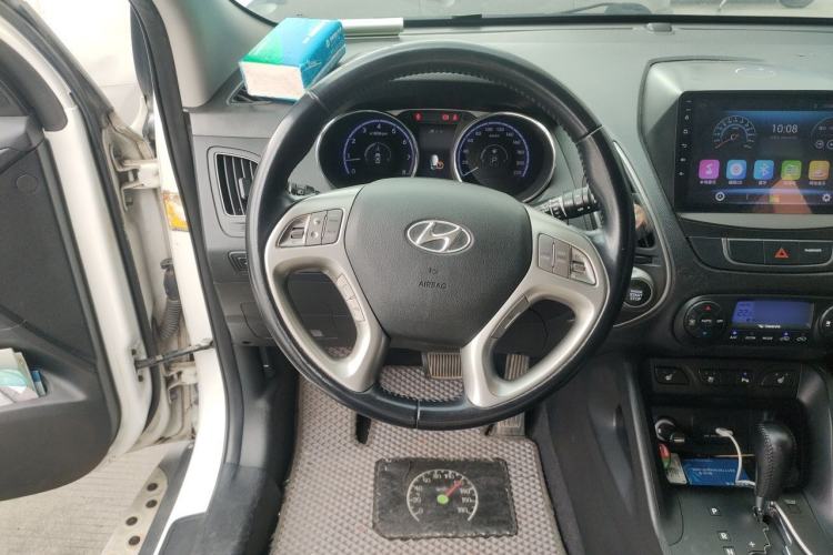 Used Hyundai ix35 2013 2.0L Automatic Two-Wheel Drive Leading GLX China IV Standard Steering Wheel