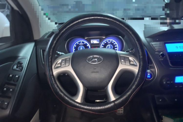 Used Hyundai ix35 2013 2.4L Automatic Two-Wheel Drive Leading GLX China V Standard Steering Wheel