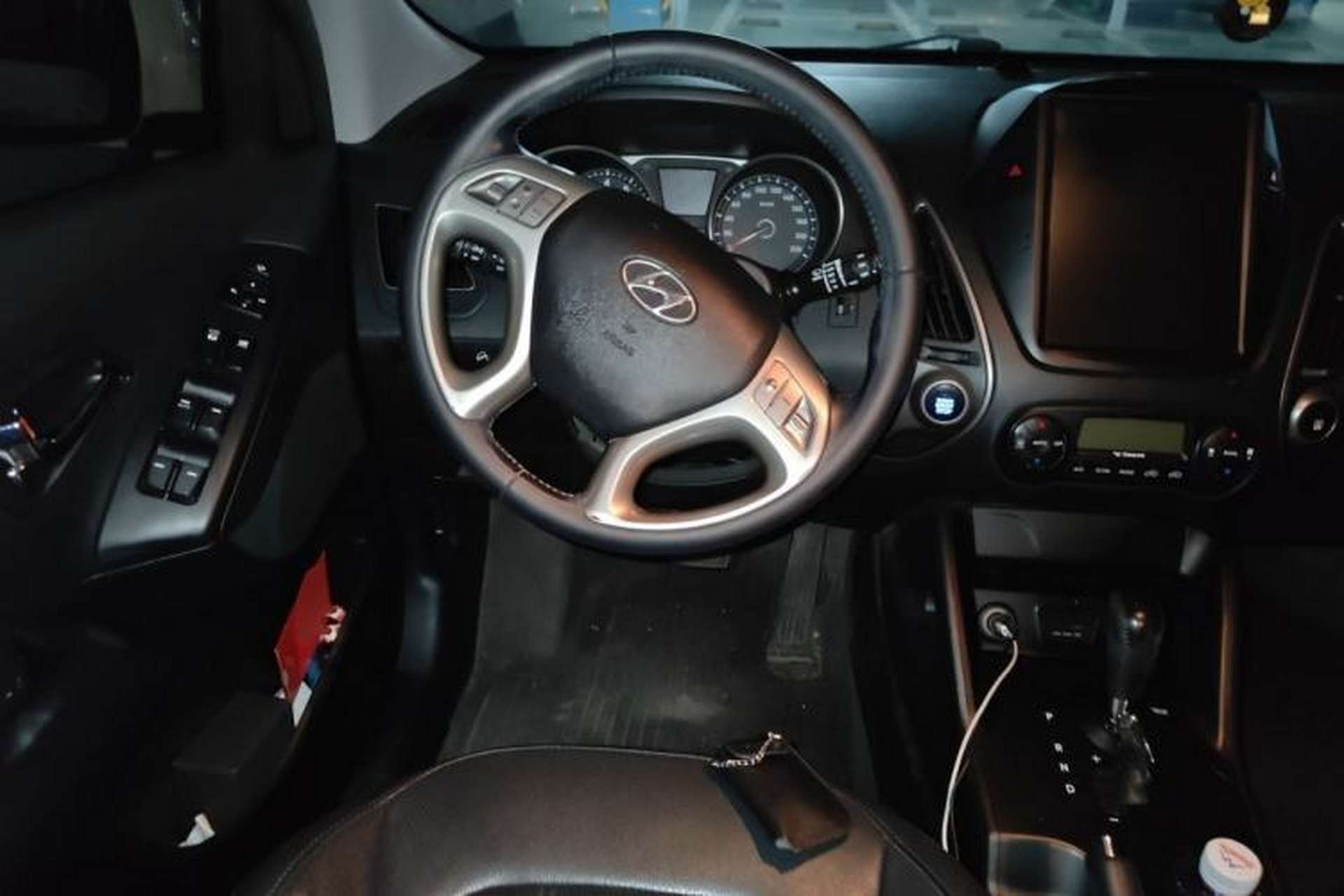 Used Hyundai ix35 2013 2.0L Automatic Two-Wheel Drive Smart GLS China IV Standard Steering Wheel