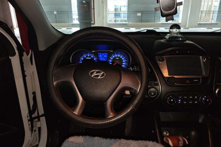 Used Hyundai ix35 2013 2.0L Automatic 2WD Comfort GL China IV Standard Steering Wheel