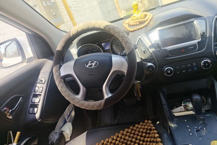 Used Hyundai ix35 2013 2.0L Automatic 2WD Comfort GL China IV Standard Steering Wheel
