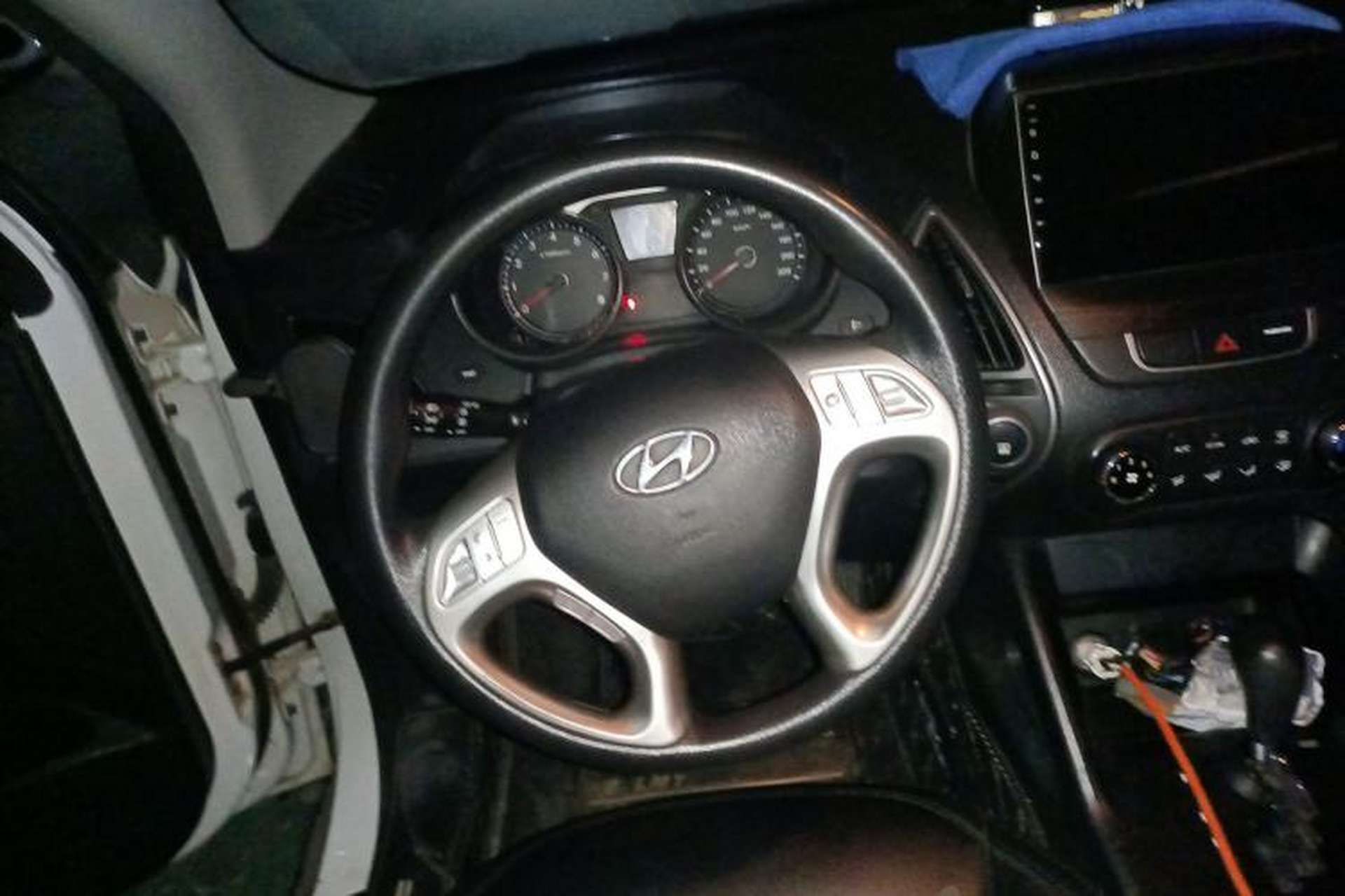 Used Hyundai ix35 2013 2.0L Automatic 2WD Comfort GL China IV Standard Steering Wheel