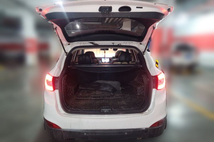 Used Hyundai ix35 2013 2.0L Automatic 4x4 Intelligent GLS China IV Standard Trunk