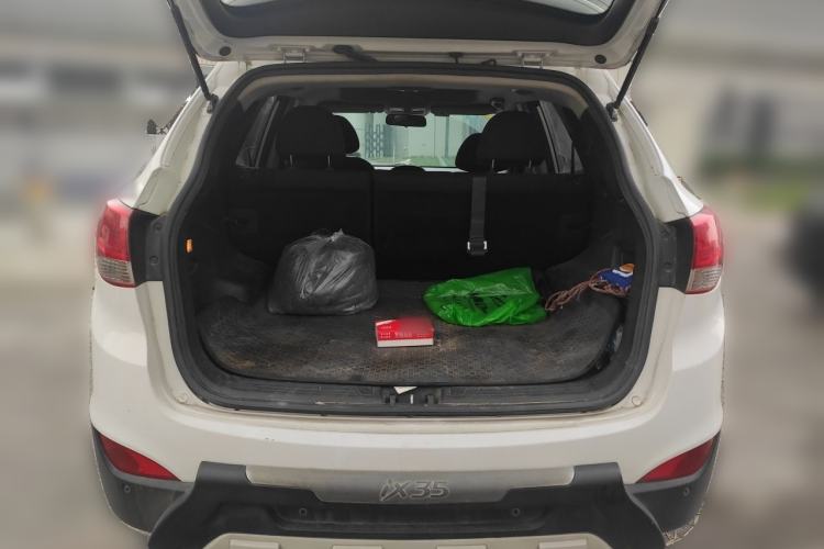Used Hyundai ix35 2013 2.0L Automatic 2WD Comfort GL China IV Standard Trunk