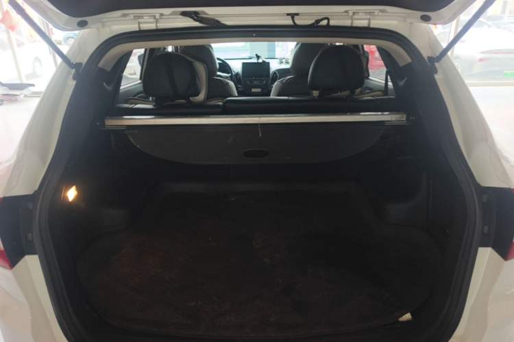 Used Hyundai ix35 2013 2.0L Automatic 4x4 Smart GLS China V Standard Trunk