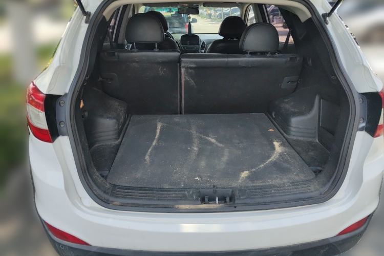 Used Hyundai ix35 2013 2.0L Automatic Two-Wheel Drive Smart GLS China V Standard Trunk