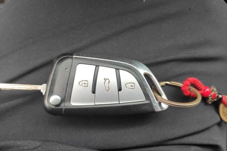 Used Hyundai ix35 2013 2.0L Automatic 2WD Comfort GL China IV Standard Vehicle Key