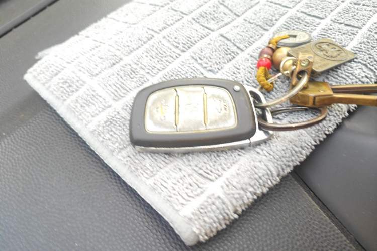 Used Hyundai ix35 2013 2.0L Automatic Two-Wheel Drive Smart GLS China IV Standard Vehicle Key