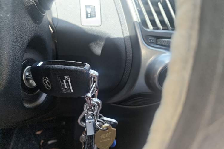 Used Hyundai ix35 2013 2.0L Automatic 2WD Comfort GL China IV Standard Vehicle Key
