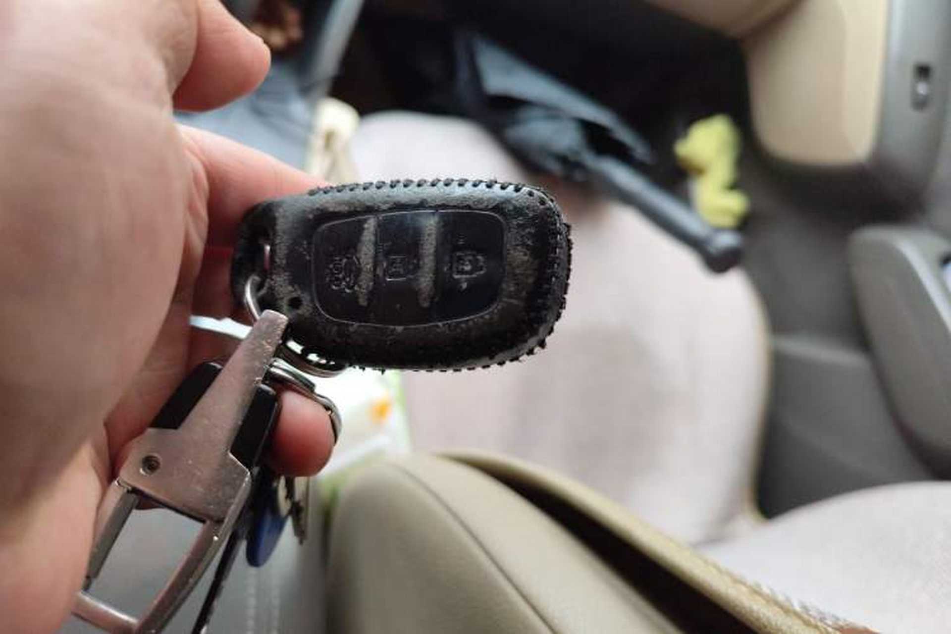 Used Hyundai ix35 2013 2.0L Automatic Two-Wheel Drive Smart GLS China IV Standard Vehicle Key
