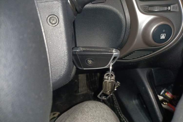 Used Hyundai ix35 2013 2.0L Automatic 2WD Comfort GL China IV Standard Vehicle Key