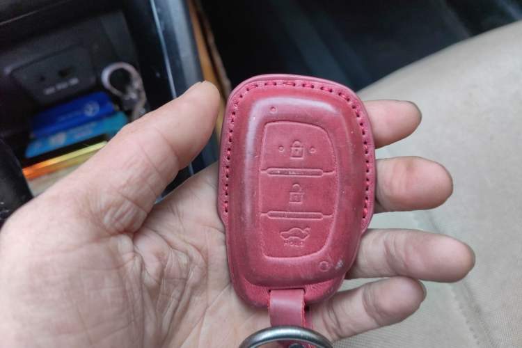 Used Hyundai ix35 2013 2.0L Automatic 2WD Comfort GL China IV Standard Vehicle Key