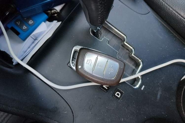 Used Hyundai ix35 2013 2.0L Automatic Two-Wheel Drive Smart GLS China IV Standard Vehicle Key