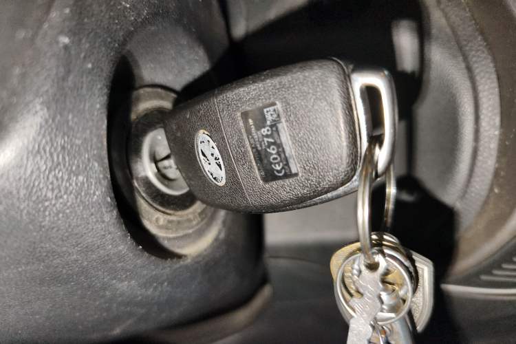 Used Hyundai ix35 2013 2.0L Manual 2WD Comfort GL China IV Standard Vehicle Key