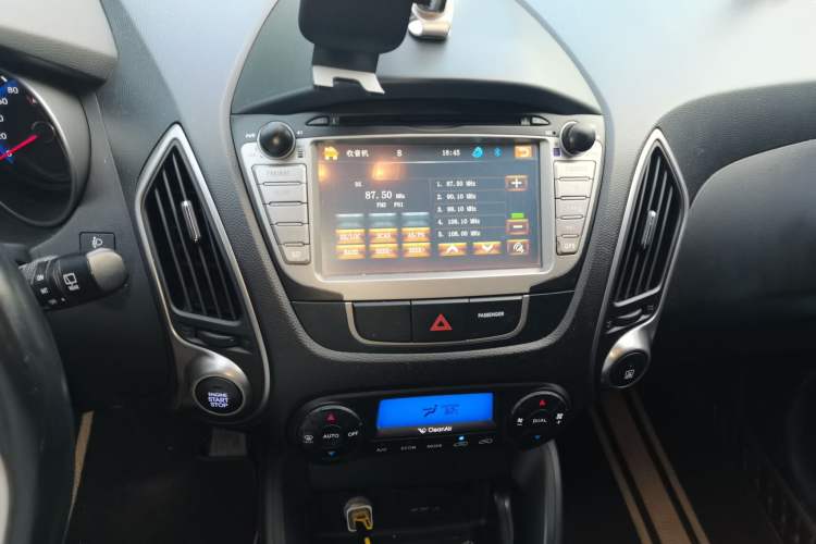 Used Hyundai ix35 2013 2.0L Automatic Two-Wheel Drive Smart GLS China IV Standard Audio And AC Panel