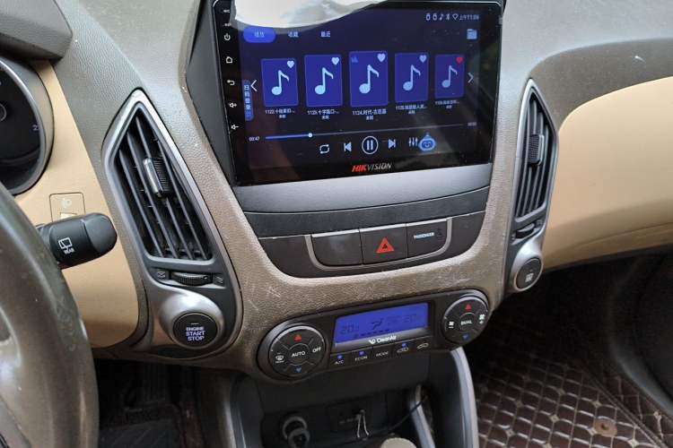 Used Hyundai ix35 2013 2.0L Automatic Two-Wheel Drive Smart GLS China IV Standard Audio And AC Panel