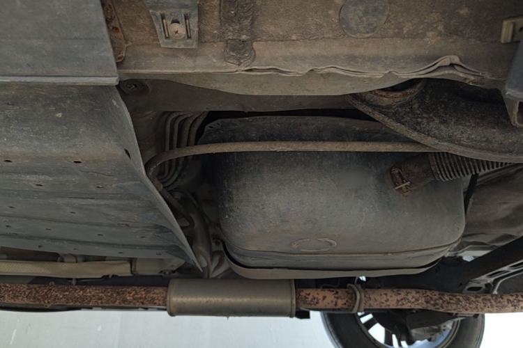 Used Hyundai ix35 2013 2.0L Automatic Two-Wheel Drive Smart GLS China IV Standard Chassis Rear Left