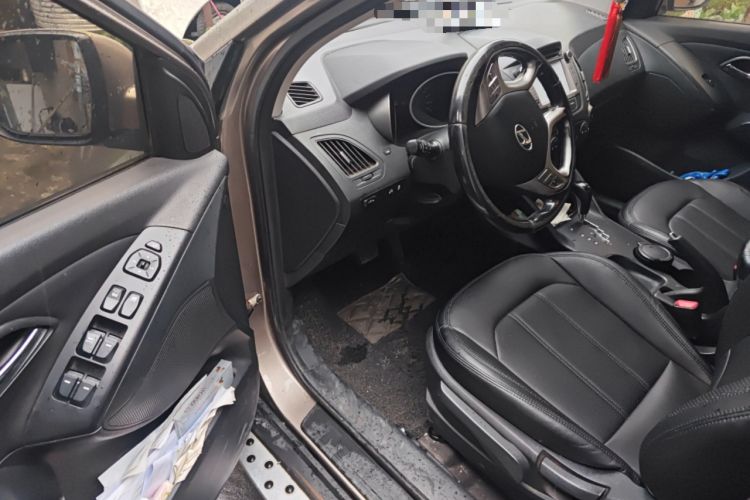 Used Hyundai ix35 2013 2.0L Automatic Two-Wheel Drive Smart GLS China IV Standard Driver Seat