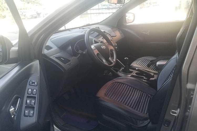 Used Hyundai ix35 2013 2.0L Manual 2WD Comfort GL China IV Standard Driver Seat