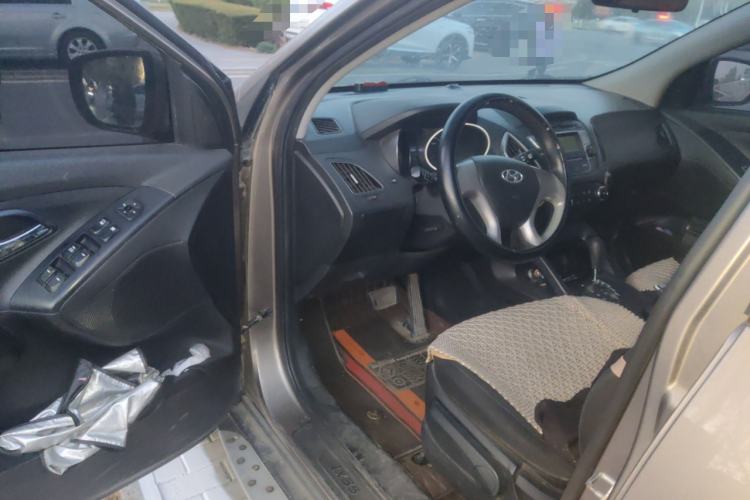 Used Hyundai ix35 2013 2.0L Automatic Two-Wheel Drive Smart GLS China IV Standard Driver Seat
