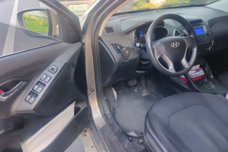 Used Hyundai ix35 2013 2.0L Automatic 2WD Comfort GL China IV Standard Driver Seat