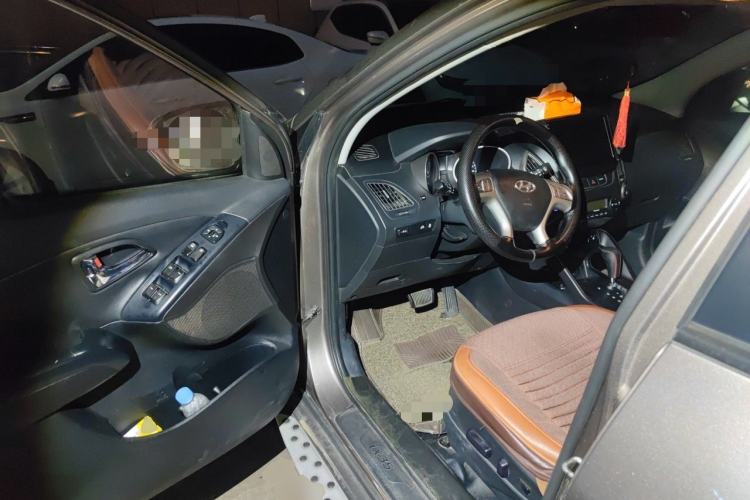 Used Hyundai ix35 2013 2.0L Automatic Two-Wheel Drive Smart GLS China IV Standard Driver Seat