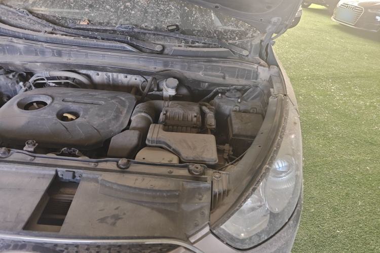 Used Hyundai ix35 2013 2.0L Automatic Two-Wheel Drive Smart GLS China V Standard Engine Bay Left