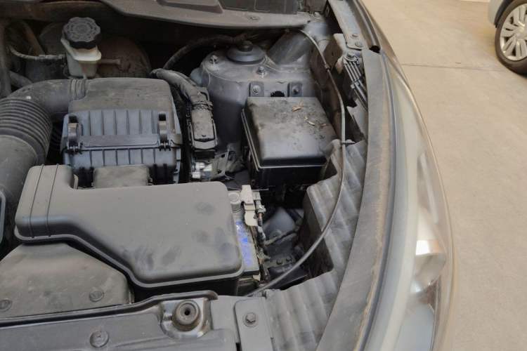 Used Hyundai ix35 2013 2.0L Automatic Two-Wheel Drive Smart GLS China IV Standard Engine Bay Left