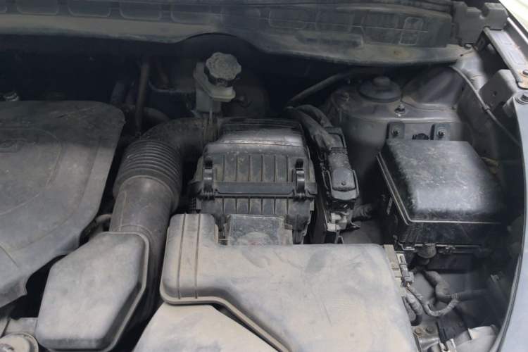 Used Hyundai ix35 2013 2.0L Automatic Two-Wheel Drive Smart GLS China IV Standard Engine Bay Left