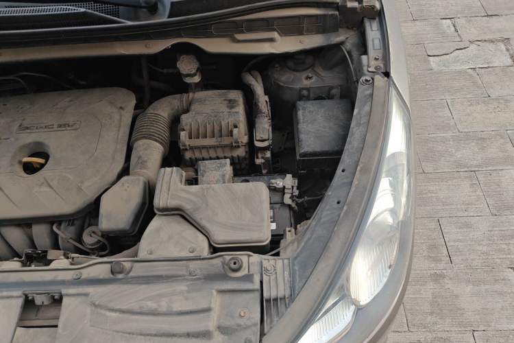 Used Hyundai ix35 2013 2.0L Automatic Two-Wheel Drive Smart GLS China V Standard Engine Bay Left