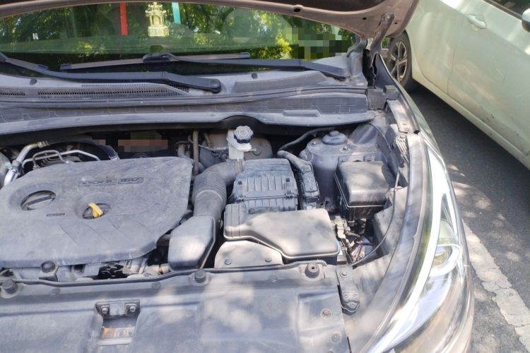Used Hyundai ix35 2013 2.0L Automatic Two-Wheel Drive Smart GLS China V Standard Engine Bay Left