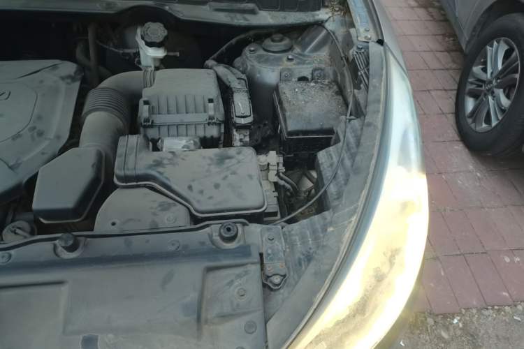 Used Hyundai ix35 2013 2.0L Automatic Two-Wheel Drive Smart GLS China IV Standard Engine Bay Left