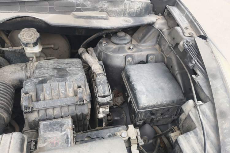Used Hyundai ix35 2013 2.0L Automatic Two-Wheel Drive Smart GLS China IV Standard Engine Bay Left