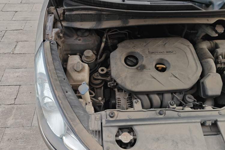 Used Hyundai ix35 2013 2.0L Automatic Two-Wheel Drive Smart GLS China V Standard Engine Bay Right