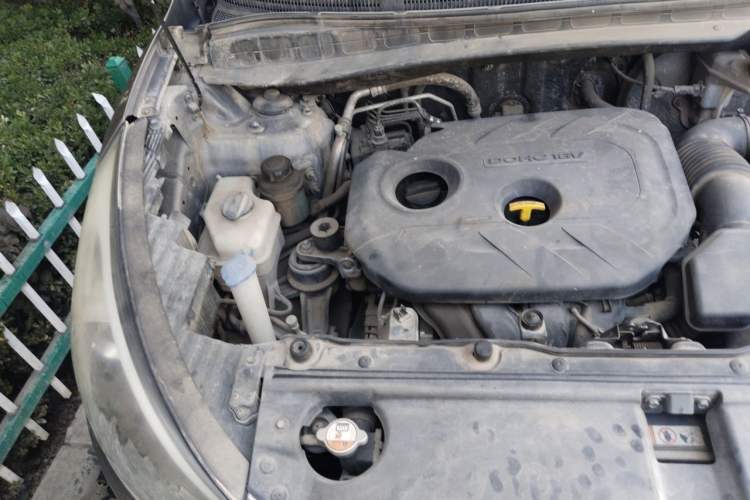 Used Hyundai ix35 2013 2.0L Automatic Two-Wheel Drive Smart GLS China V Standard Engine Bay Right