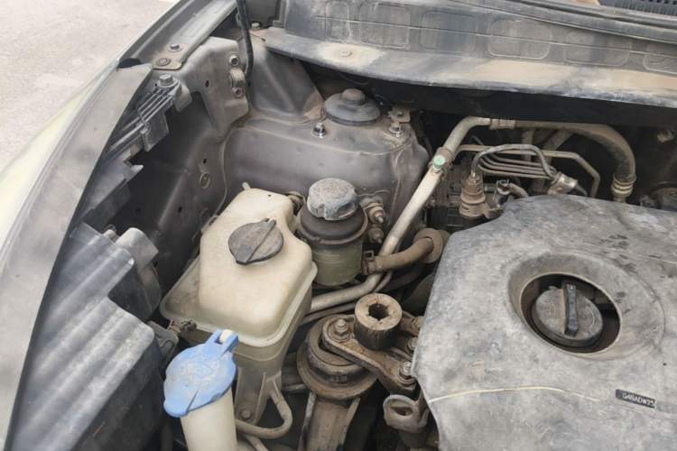 Used Hyundai ix35 2013 2.0L Automatic Two-Wheel Drive Smart GLS China IV Standard Engine Bay Right
