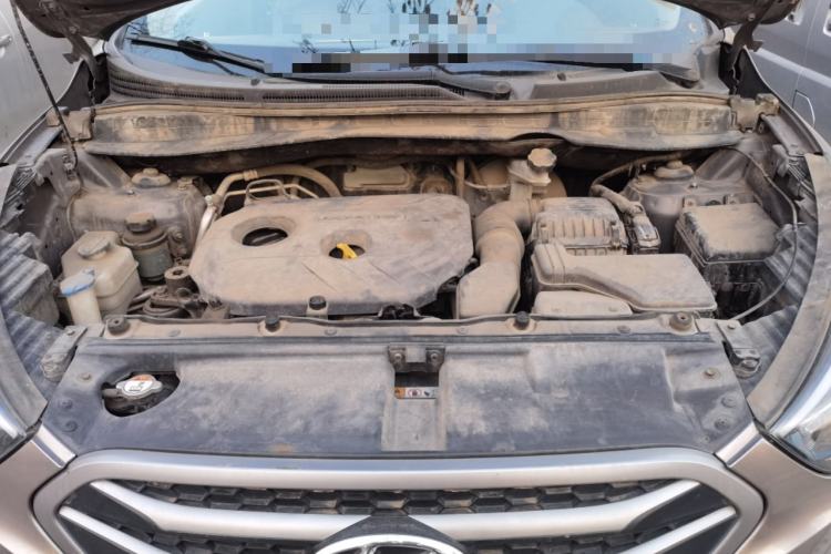 Used Hyundai ix35 2013 2.0L Automatic Two-Wheel Drive Smart GLS China IV Standard Engine Bay