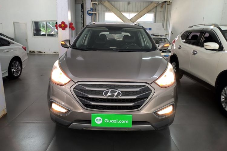 Used Hyundai ix35 2013 2.0L Automatic Two-Wheel Drive Smart GLS China IV Standard Front